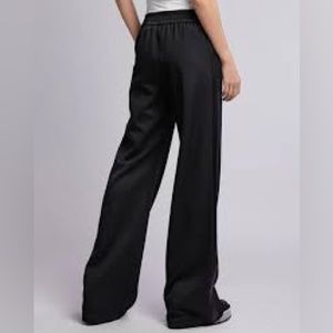 Black Satin Wide Elastic Waist Straight Leg Pants With Pockets Size 6 NWOT